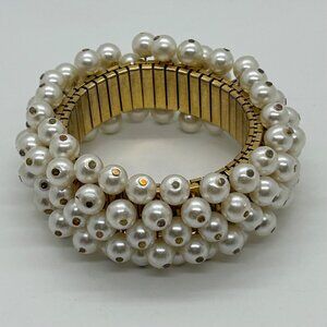 Vintage Faux Pearl Cha-Cha Stretch Bracelet With Gold-Toned Expansion Design